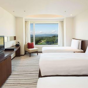 Deluxe Family Twin Room Mount Yotei View